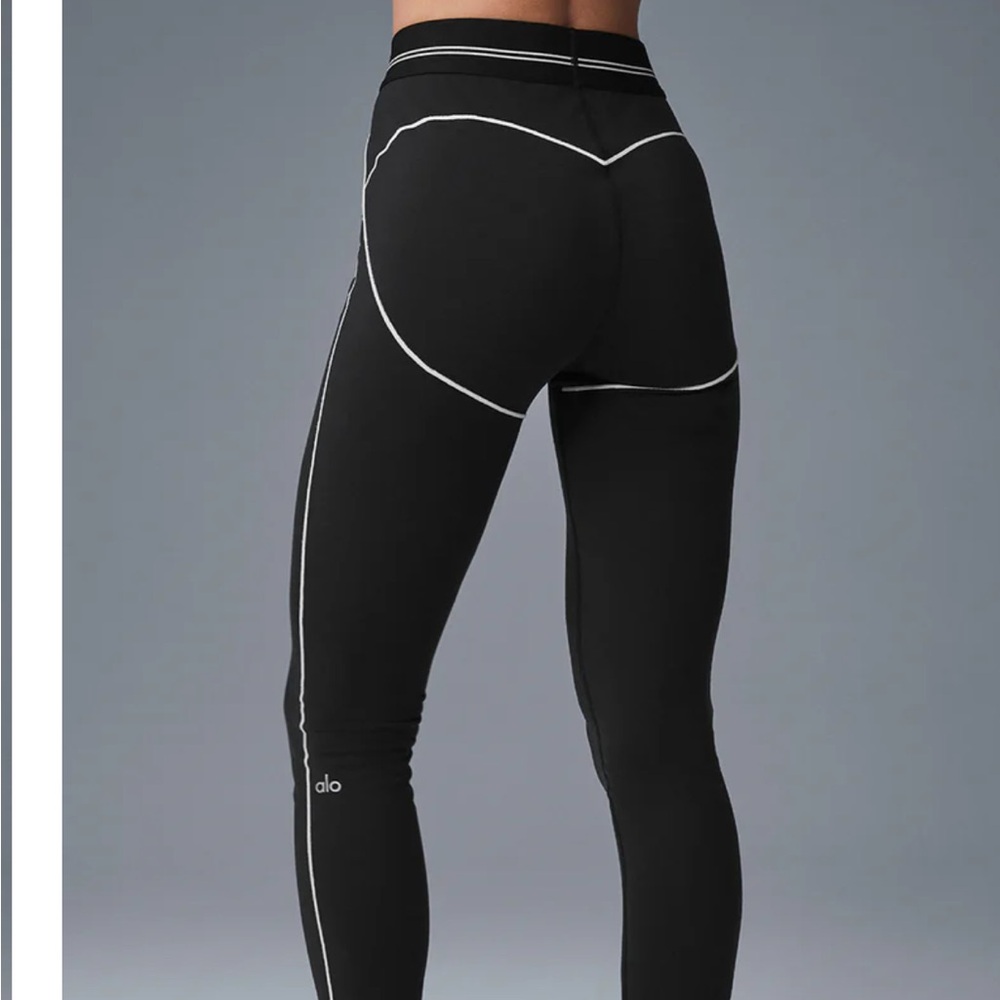 ALO Yoga Black Leggings with White Accents
